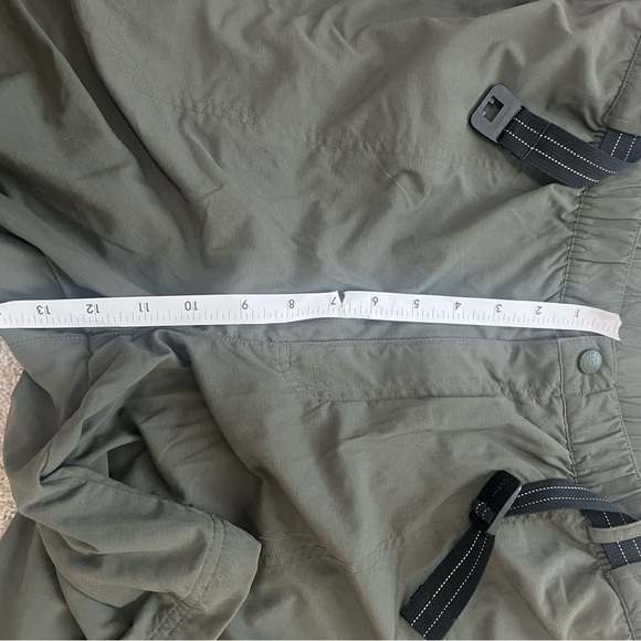 LL Bean Crest Shorts Men's Outdoor Hiking Olive Green Size XL Nylon Lined - Picture 9 of 10